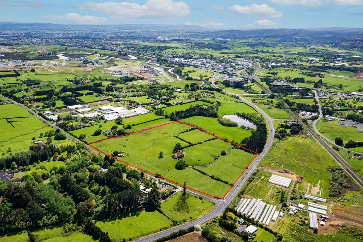 Clear value proposition for corner development site in the heart of