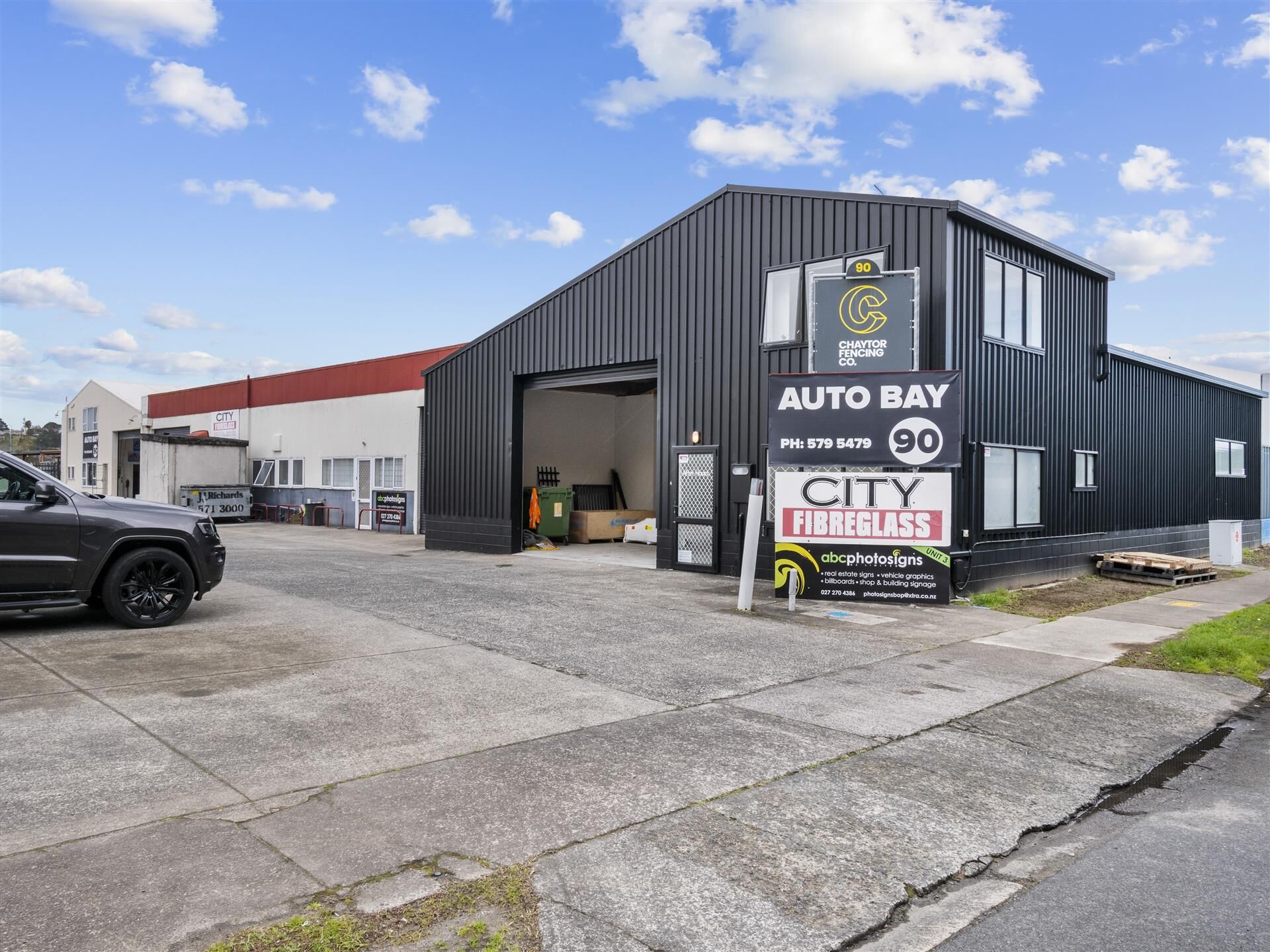 Investors peer over fence supplier’s Tauranga headquarters for sale